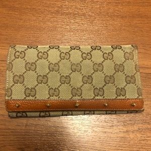 Gucci wallet